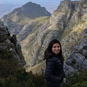 Meet your Posher, Ayesha